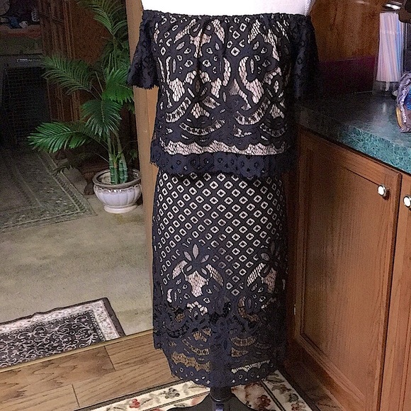 SOLD NWT 2 piece Battenberg Lace Skirt Top Dress FIRM - Picture 2 of 8